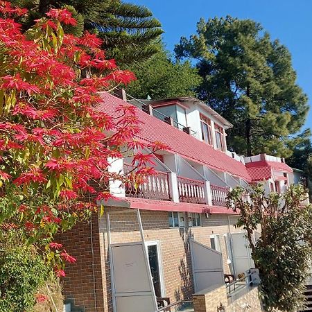 Blue Pine Resort Lansdowne Exterior foto