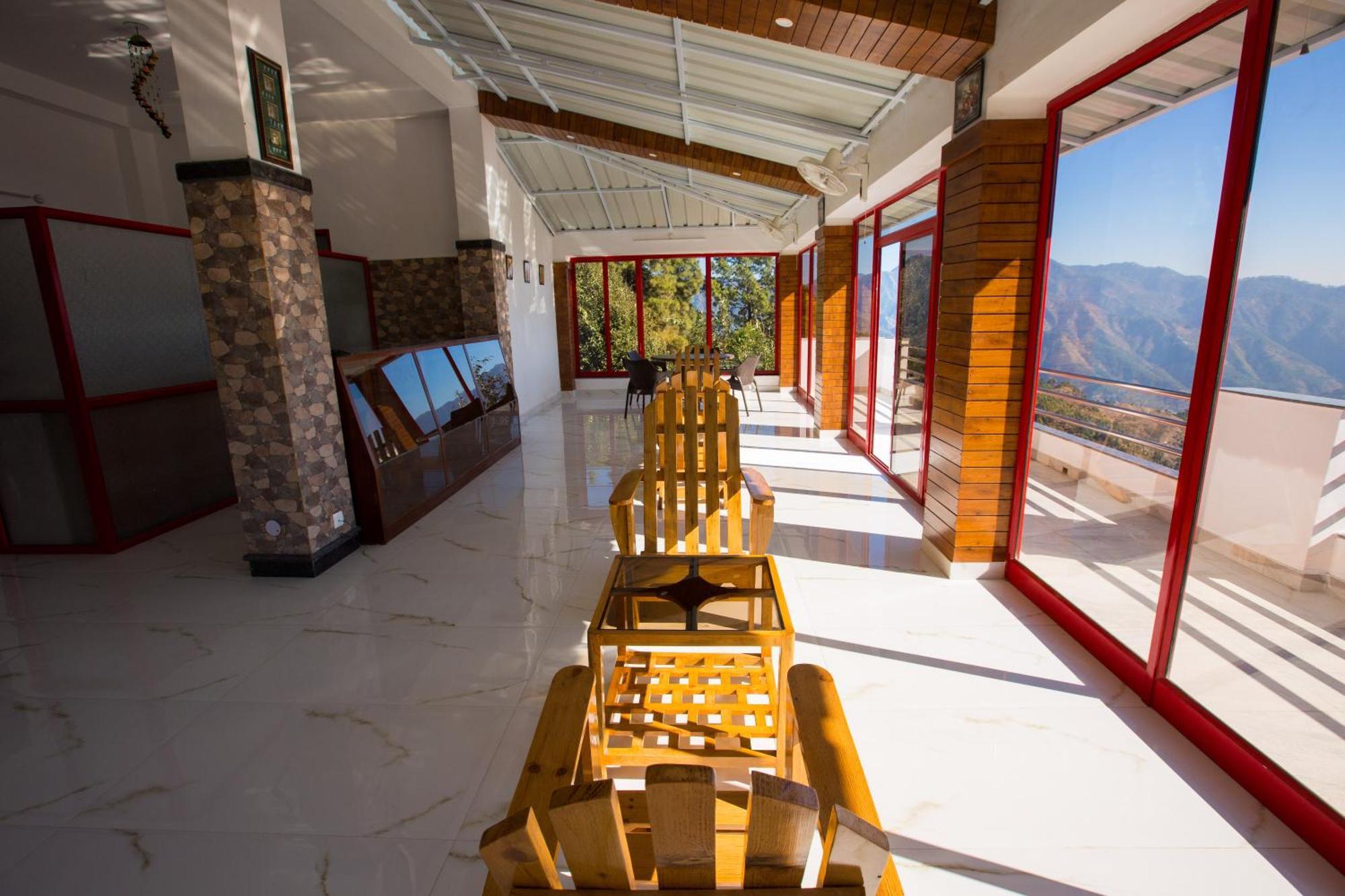 Blue Pine Resort Lansdowne Exterior foto