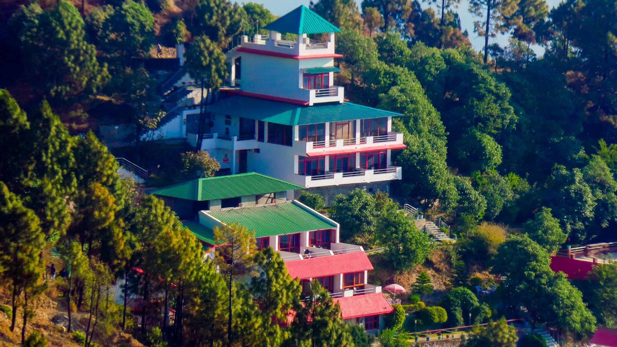 Blue Pine Resort Lansdowne Exterior foto